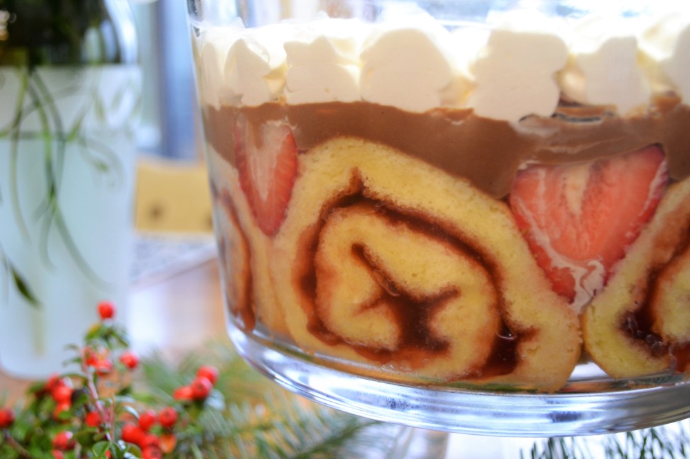 Tis the Season for a Holiday Trifle!